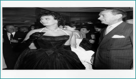 The Famous Photo Sophia Loren Will Never Autograph for a Fan